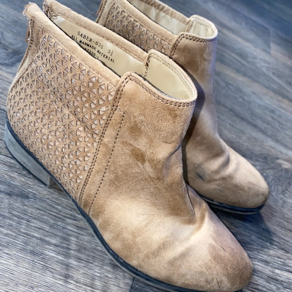 Light brown booties